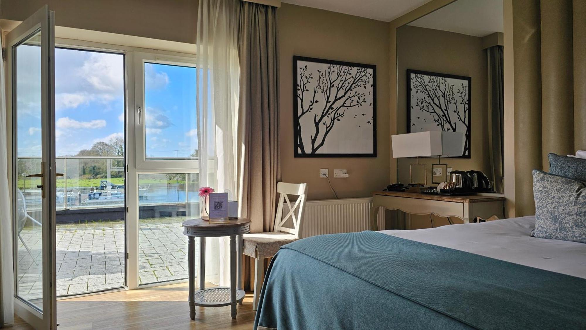 Moycarn Lodge & Marina Ballinasloe Ngoại thất bức ảnh